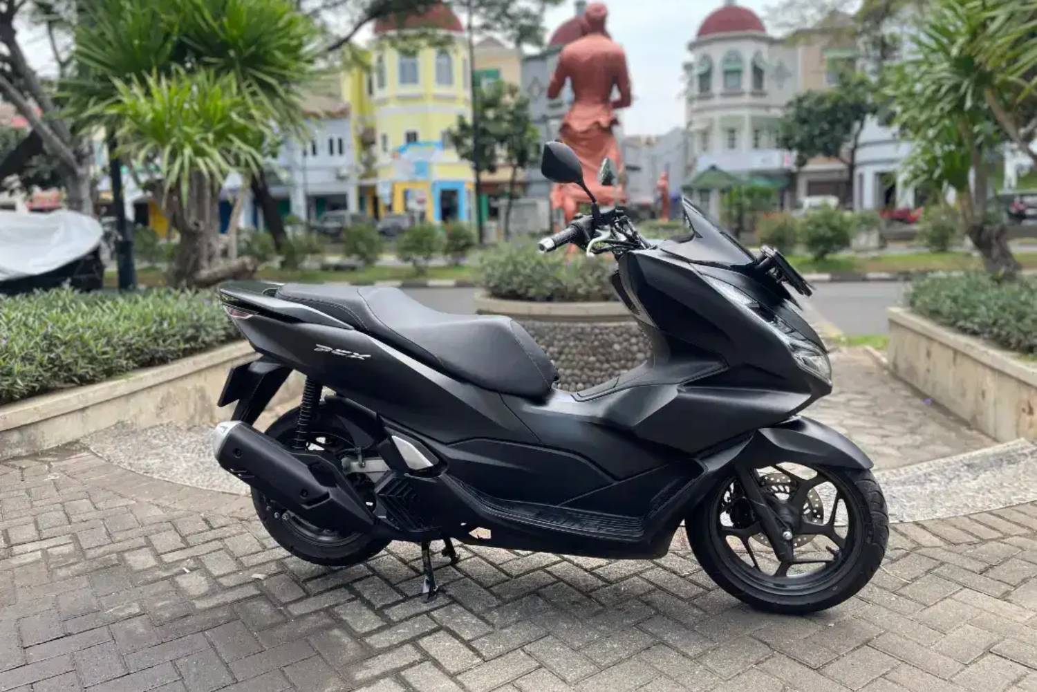 Honda PCX 160 bekas generasi pertama. (OLX) - Image