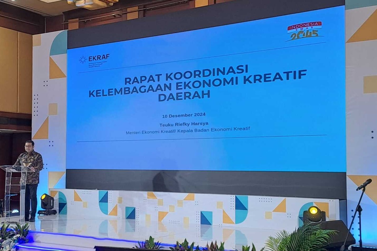 Menteri Ekonomi Kreatif (Menekraf) Teuku Riefki Harsya, di Hotel Borobudur, Jakarta, Selasa (10/12). (Folly Akbar/Jawapos) - Image