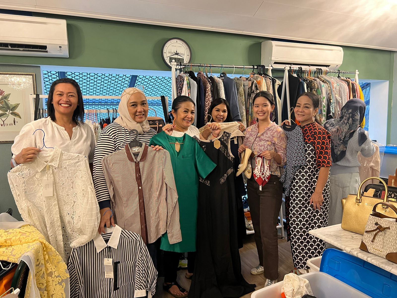 AFI menggelar acara AFI Second Chance: Sustainable Preloved Market Pop-Up. (Dok. AFI) - Image