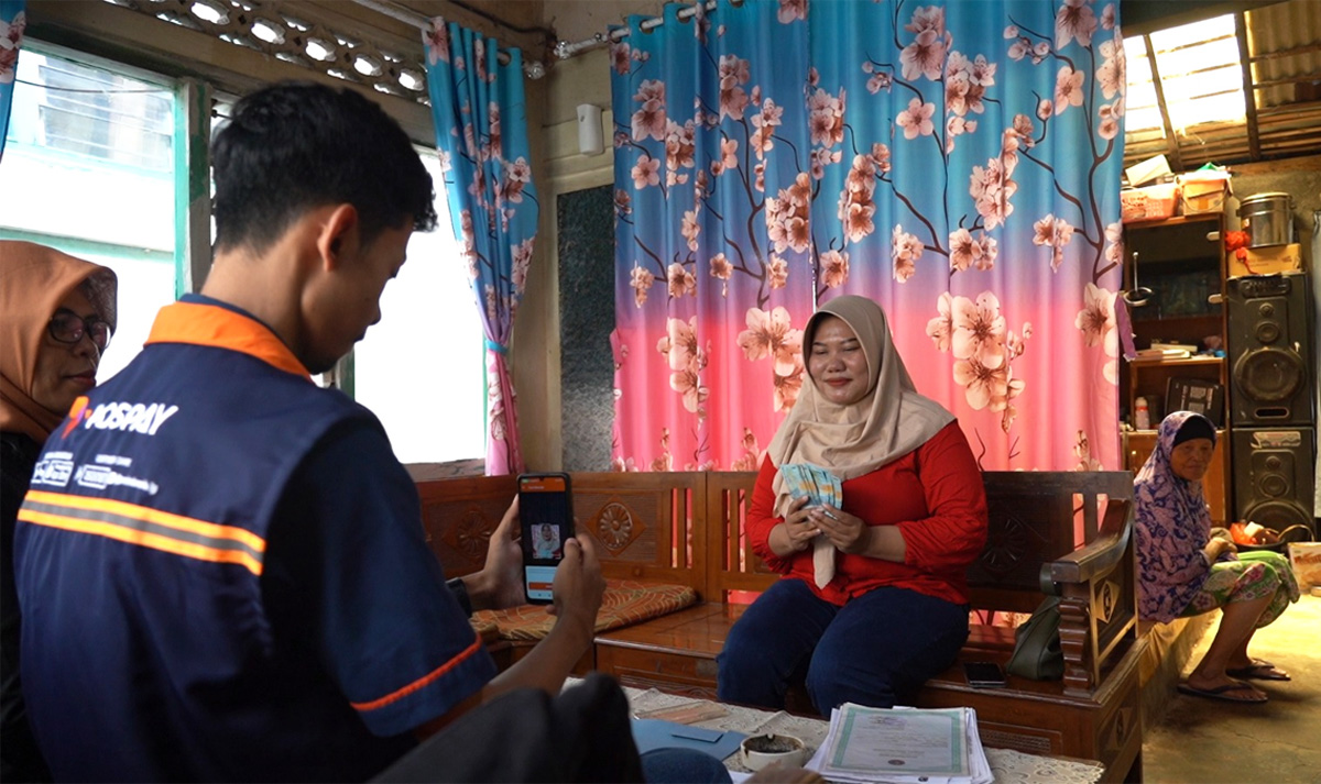 Kemensos menyalurkan bantuan kepada 1.695 anak yatim, piatu dan yatim piatu di Kabupaten Banyuwangi, Jawa Timur. (Istimewa) - Image