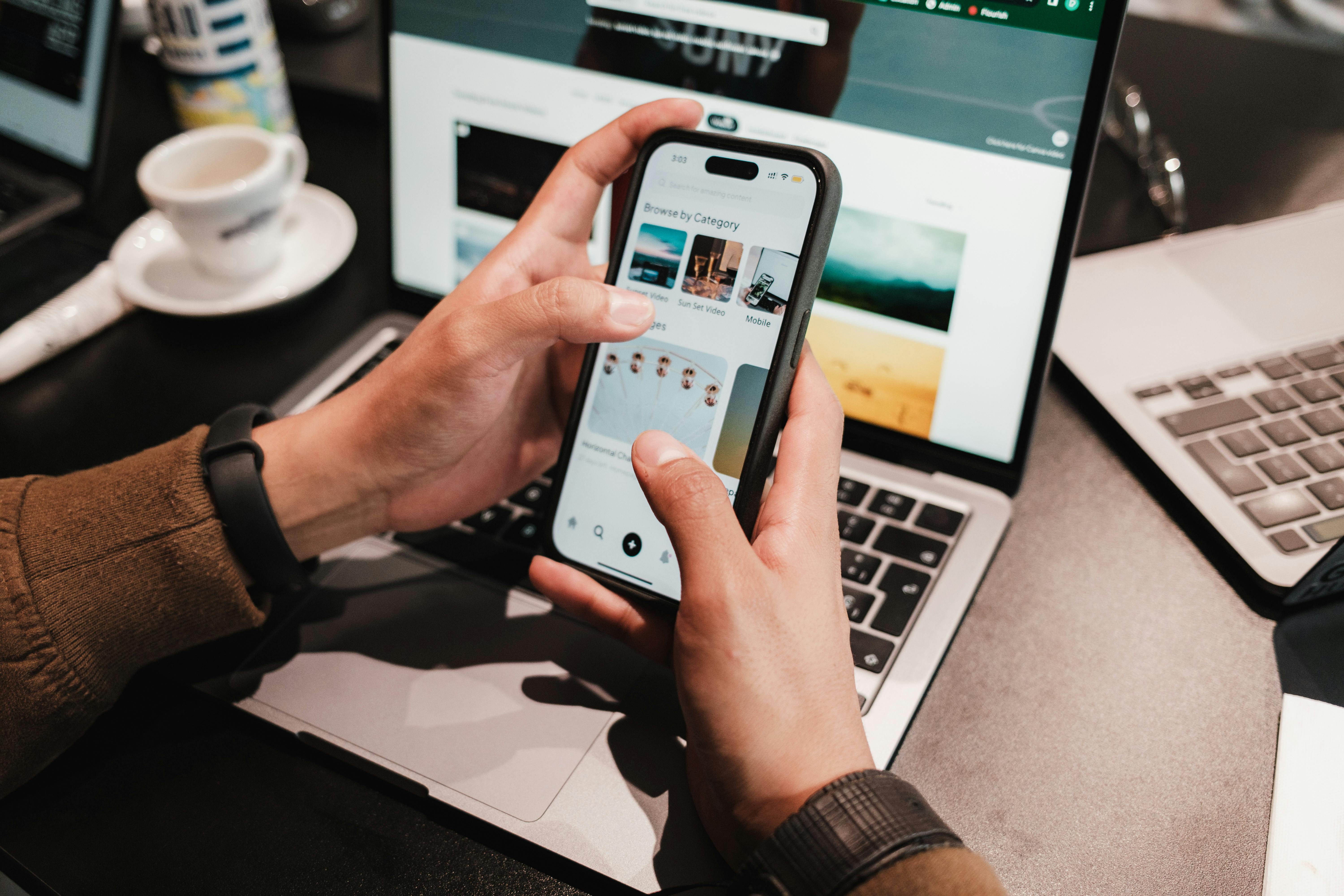 Ilustrasi main gadget (Airam Dato-on/pexels.com) - Image