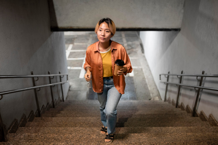 ilustrasi seseorang yang senang menggunakan baju band/ Sumber foto: Freepik - Image