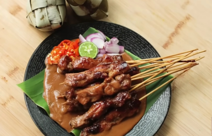 Resep Sate Ayam yang Cocok Disantap pada Saat Malam Tahun Baru - Image