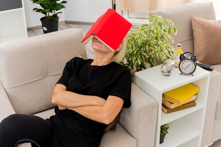 Makin bekerja keras semakin beruntung dimana 5 weton ini jika cuma modal topang dagu tetap bakal miskin - Image