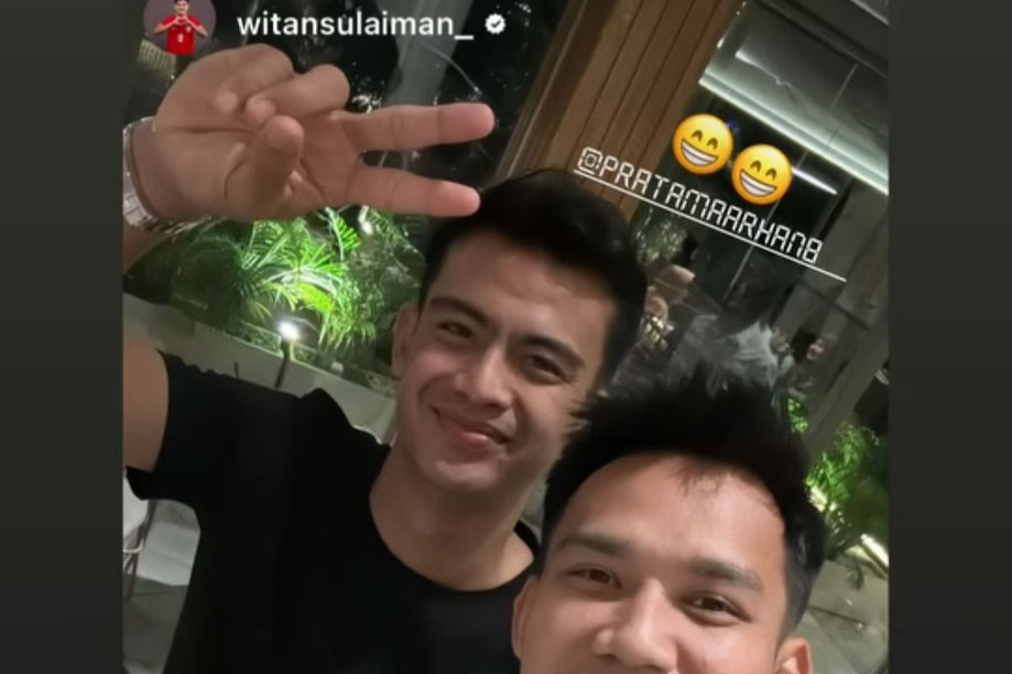 itan Sulaeman dan Pratama Arhan berfoto bersama. (Instagram @witansulaeman_) - Image