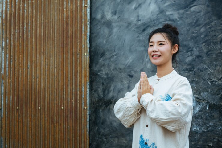 ilustrasi seseorang yang menjadi benar-benar autentik/ Freepik - Image