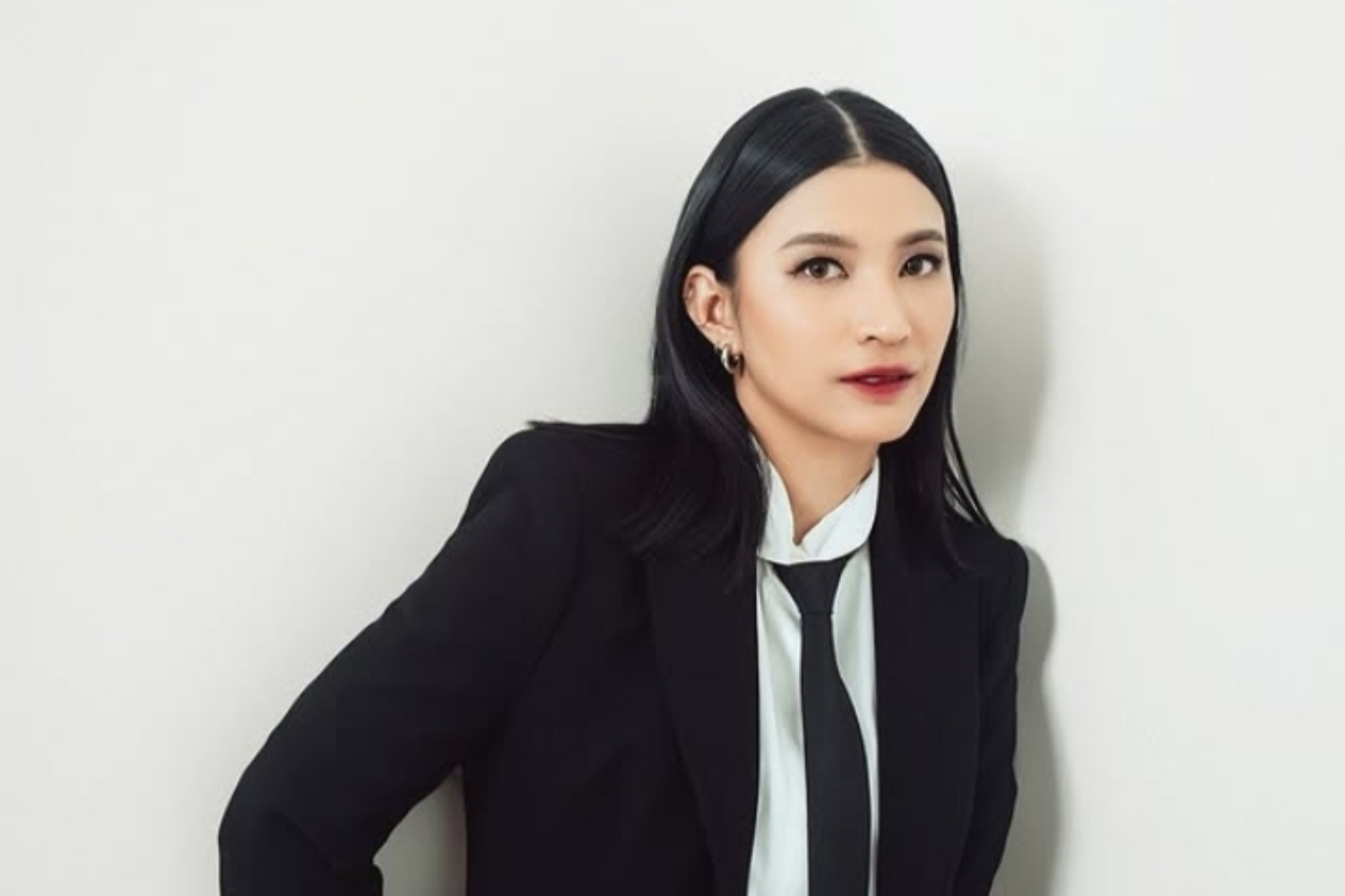 (Keisha Cinantya, vokalis baru HIVI!. Instagram @keicinantya) - Image