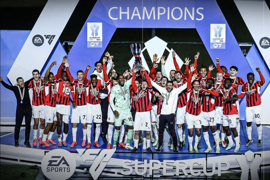 AC Milan rayakan juara Piala Super Italia (Instagram @acmilan) - Image