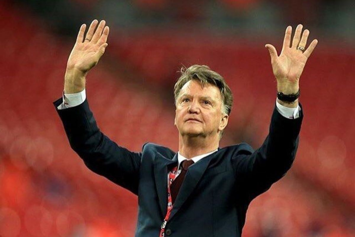 Kemungkinan Louis van Gaal menjadi dirtek Timnas Indonesia dibantah media Belanda. (Instagram Louis van Gaal) - Image