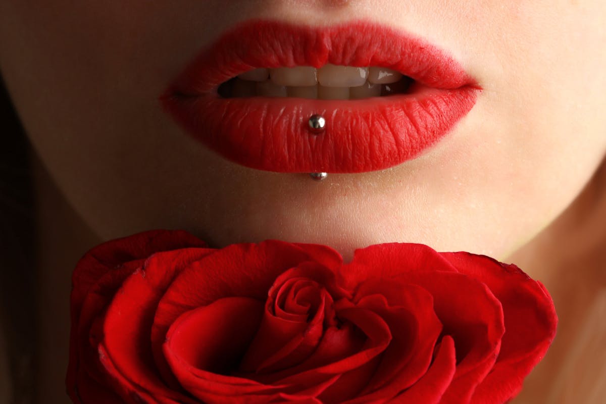 Ilustrasi lipstik merah. (Rodolfo Clix /Pexels) - Image
