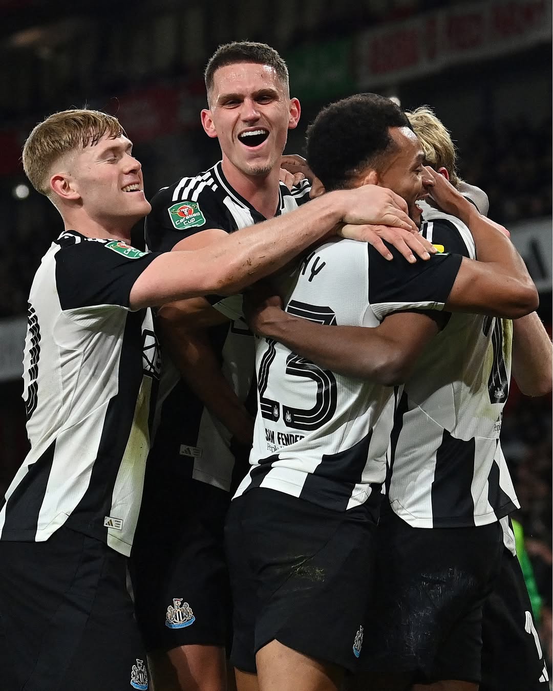 Pemain Newcastle United merayakan gol yang dicetak oleh Anthony Gordon. (Instagram/nufc) - Image