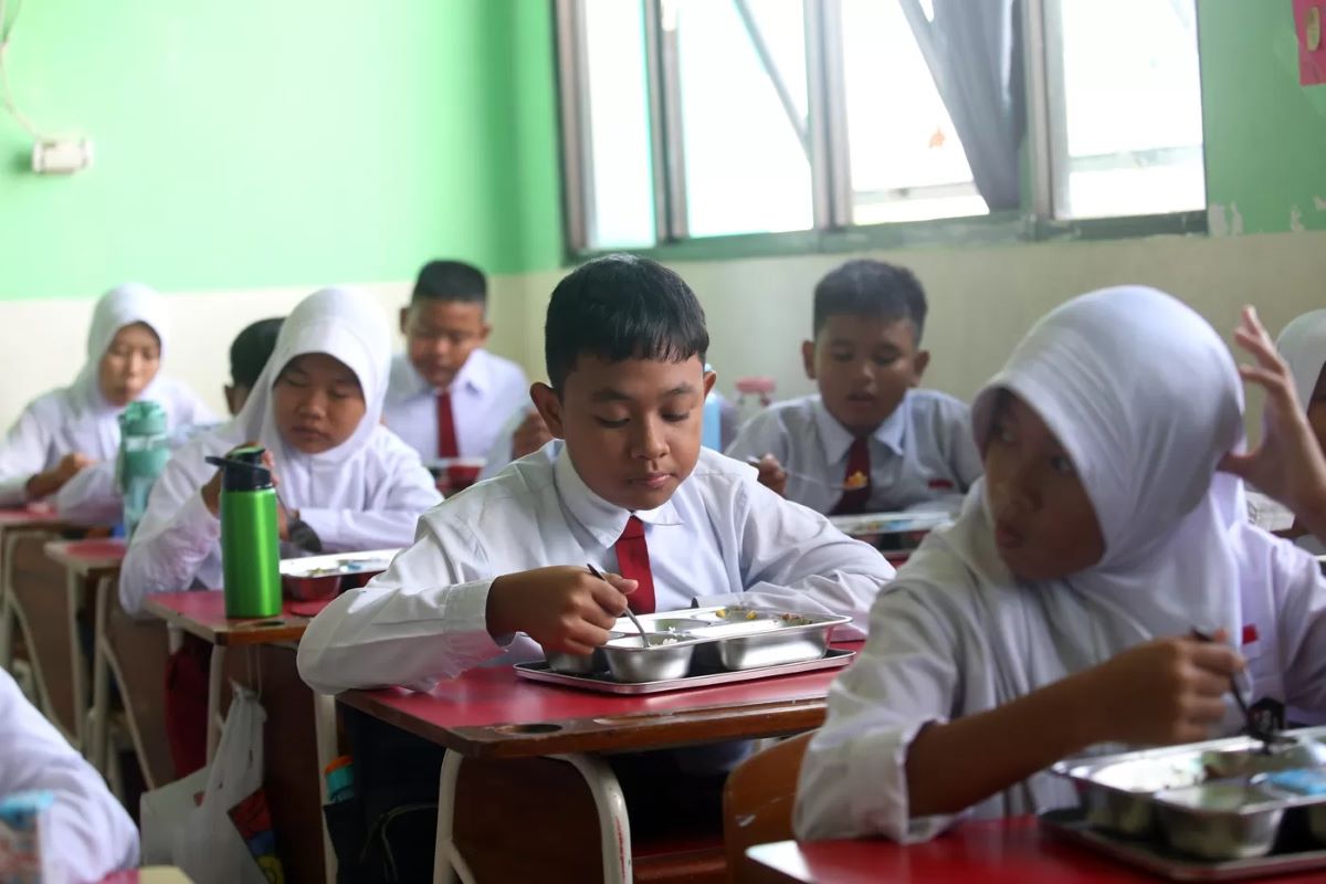 Ilustrasi Makan Bergizi Gratis. (Dokumentasi JawaPos.com) - Image