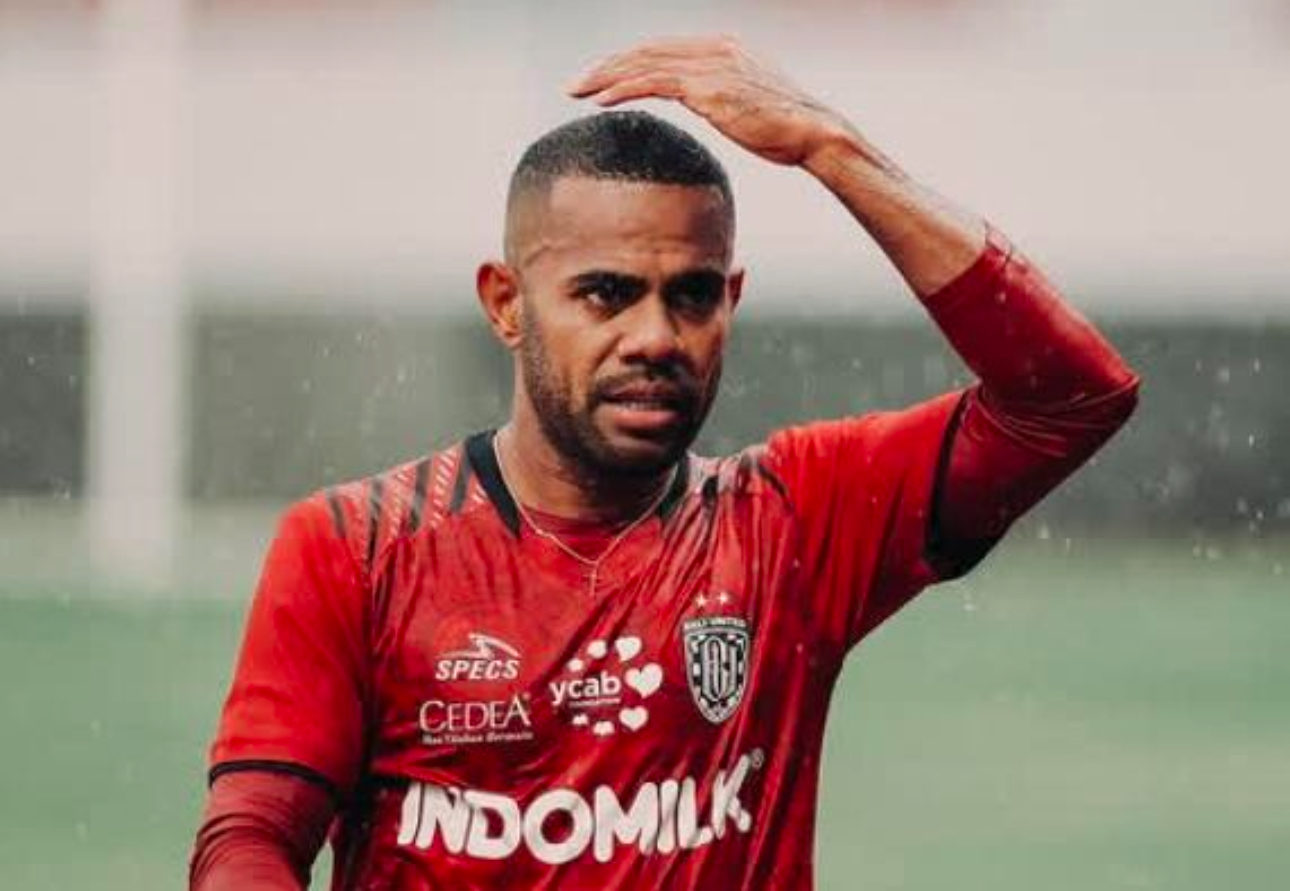 Yabes Roni pemain bola Bali United. (@yabezh_roni11) - Image