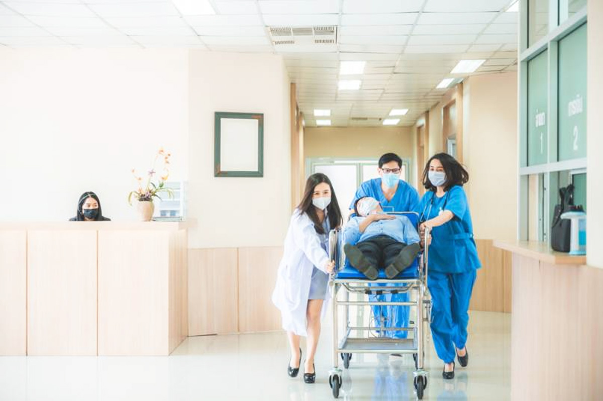 Ilustrasi penanganan pasien stroke di Mayapada Hospital. (Istimewa) - Image