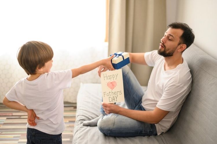 Ilustrasi- Ayah yang baik bagi anak-anaknya - Image