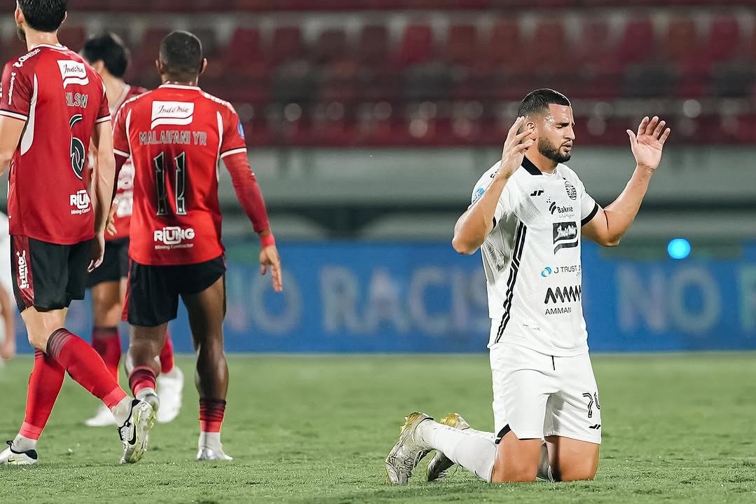 Pedro Dias tengah berselebrasi untuk golnya ke gawang Madura United dalam lanjutan Liga 1 Indonesia (Instagram Pedro Dias) - Image