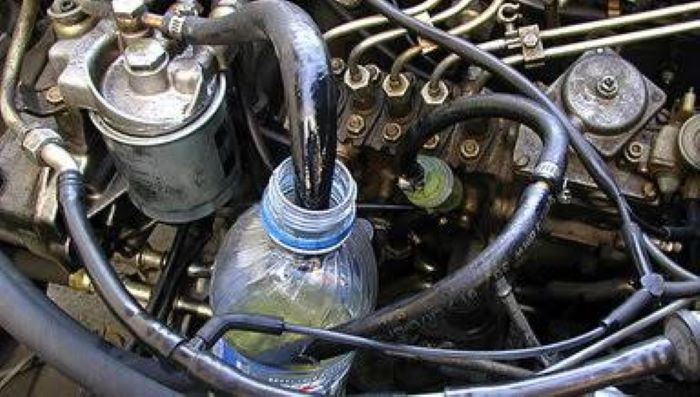 Ilustrasi purging mobil bermesin diesel. (Mercedes Source) - Image