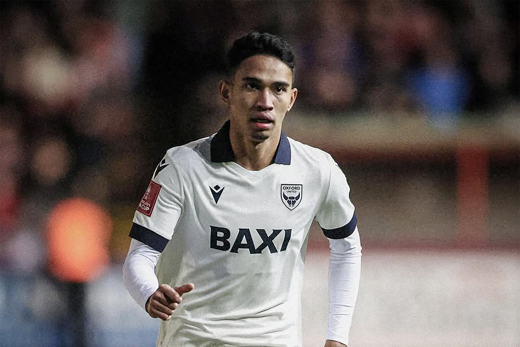 Marselino Ferdinan mencatatkan debut bersama Oxford United di ajang Piala FA 2024/25 Sumber foto: (Dok. Instagram/oufcofficial) - Image