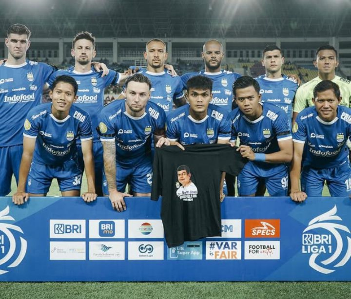 Para pemain Persib Bandung. (Instagram @persib) - Image