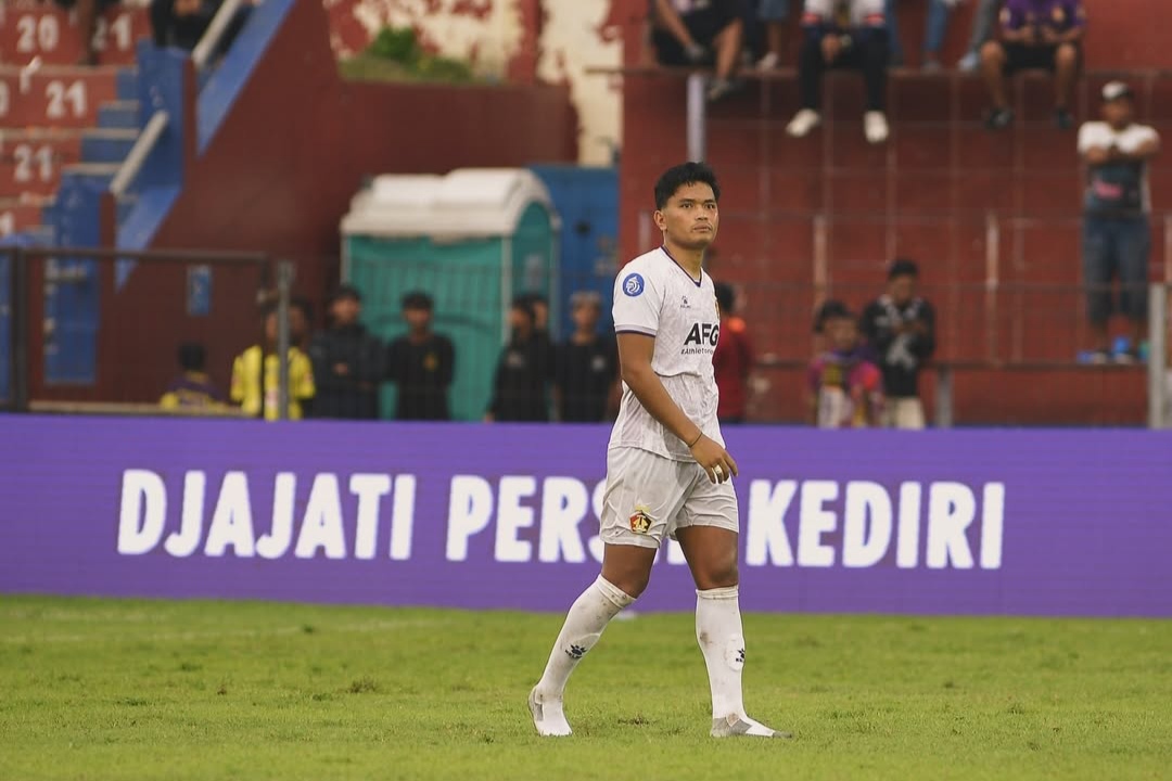 Ahmad Agung dipinjamkan Persik Kediri ke Persib Bandung. (Instagram/@ahmadagungsb24) - Image