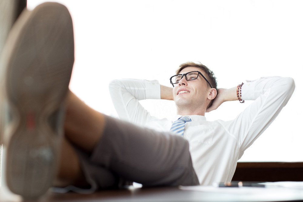 Kebiasaan orang sukses tanpa kerja kerja keras menurut psikologi. (Freepik/ katemangostar) - Image