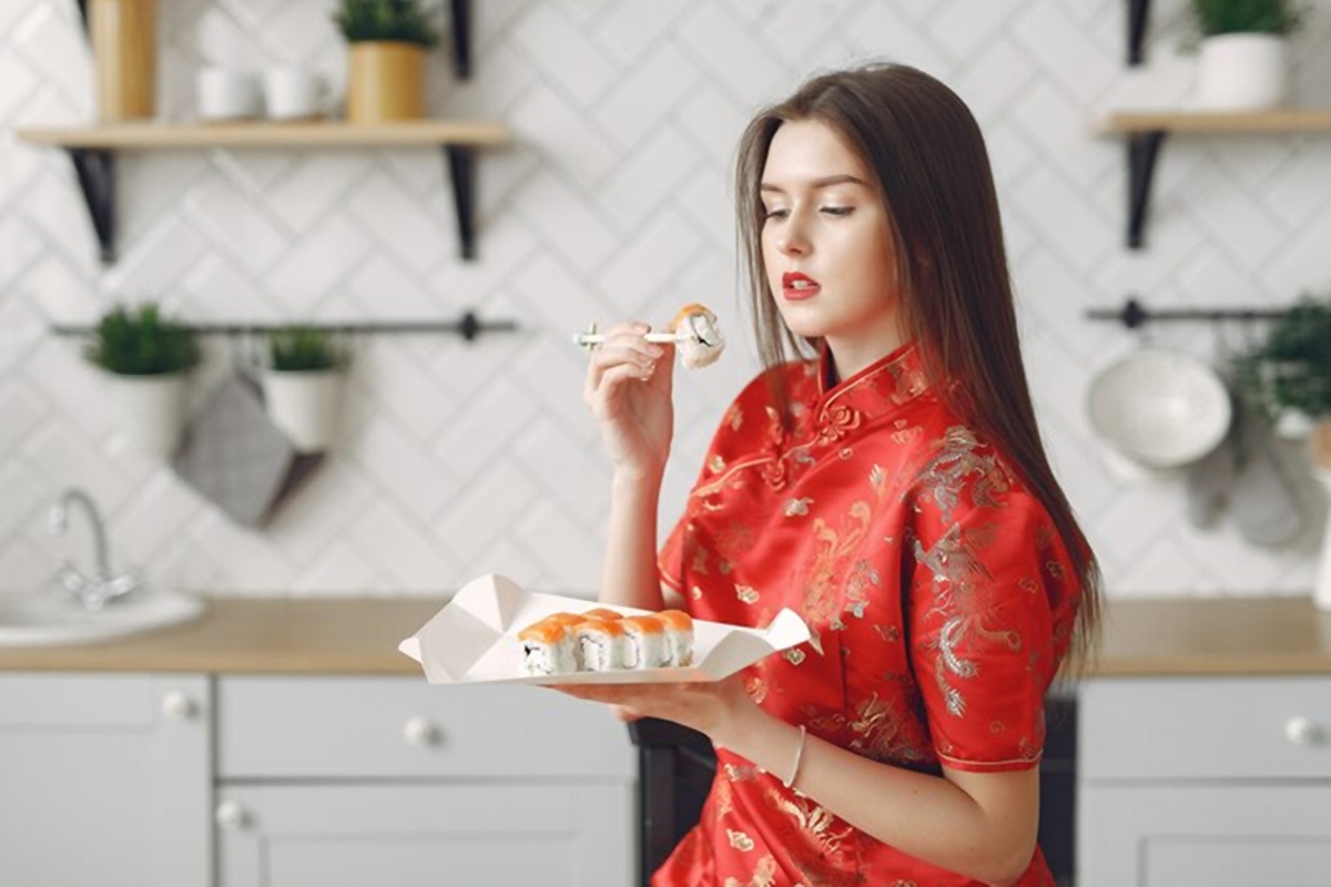 Ilustrasi shio yang paling beruntung dan sukses usaha kuliner di 2025. (Freepik) - Image