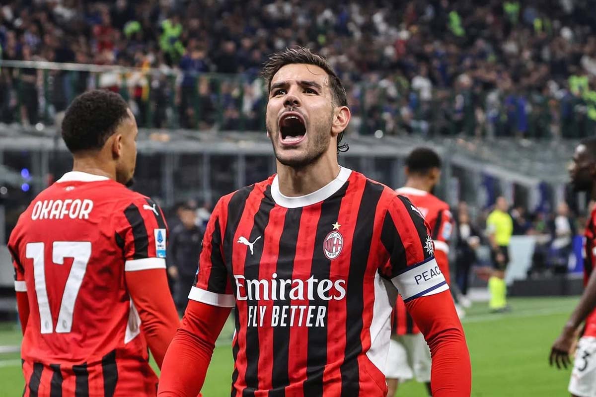 Theo Hernandez cetak rekor sebagai bek. (Instagram/@theo3hernandez) - Image