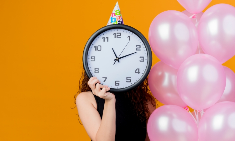 ilustrasi jam lahir - Image