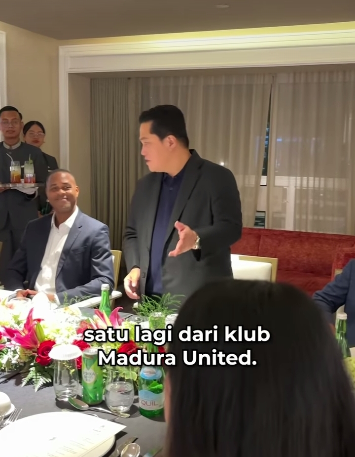 Suasana pertemuan antara pelatih Timnas Indonesia, Patrick Kluivert dengan PSSI dan perwakilan klub Liga 1. (Instagram Erick Thohir) - Image