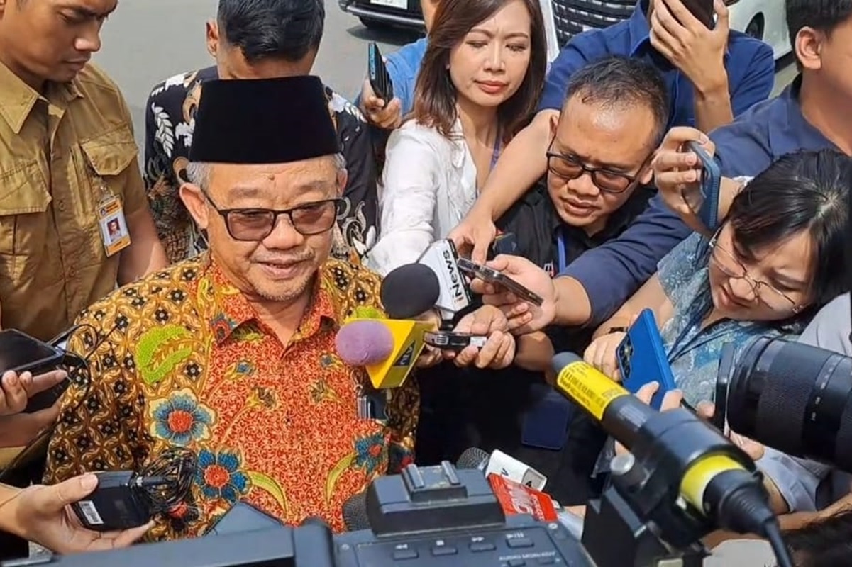 Menteri Pendidikan Dasar dan Menengah (Mendikdasmen) Abdul Mu - Image