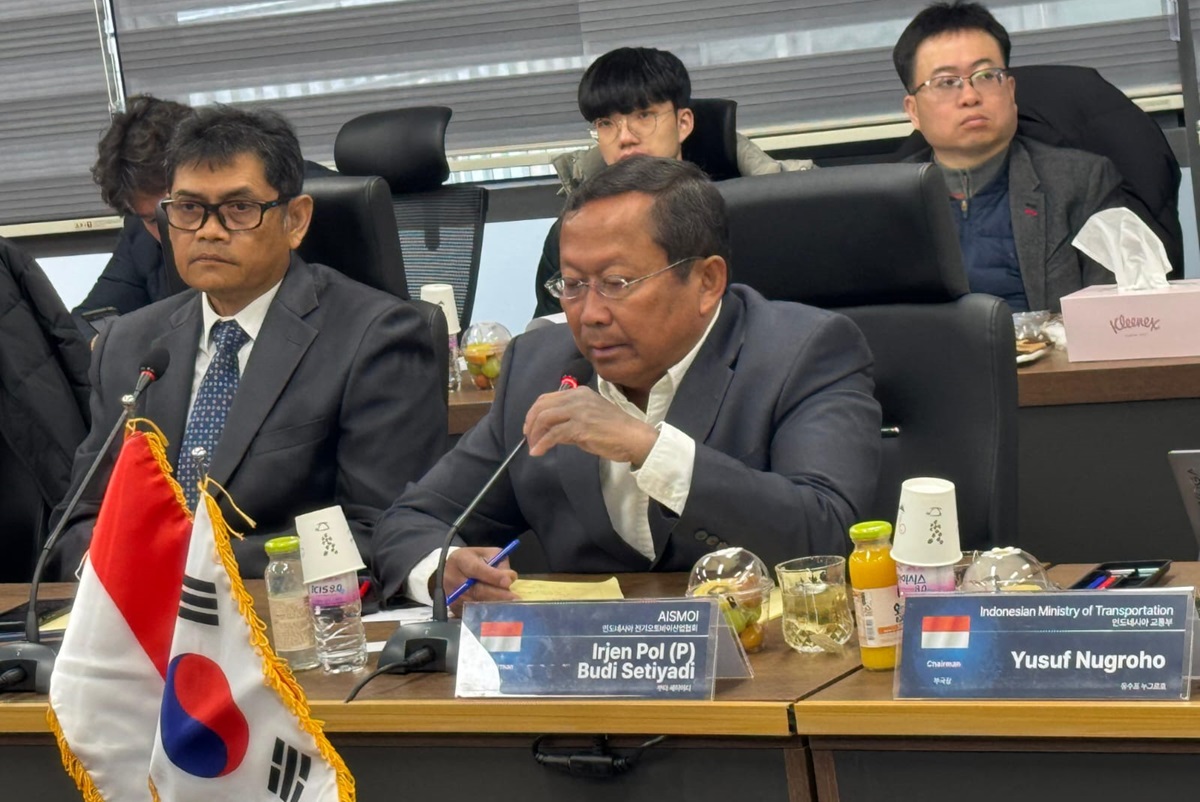 Aismoli dan Korea melakukan penandatangan “Nota Kesepahaman” untuk mengembangkan e-mobilitas di Indonesia. (istimewa) - Image