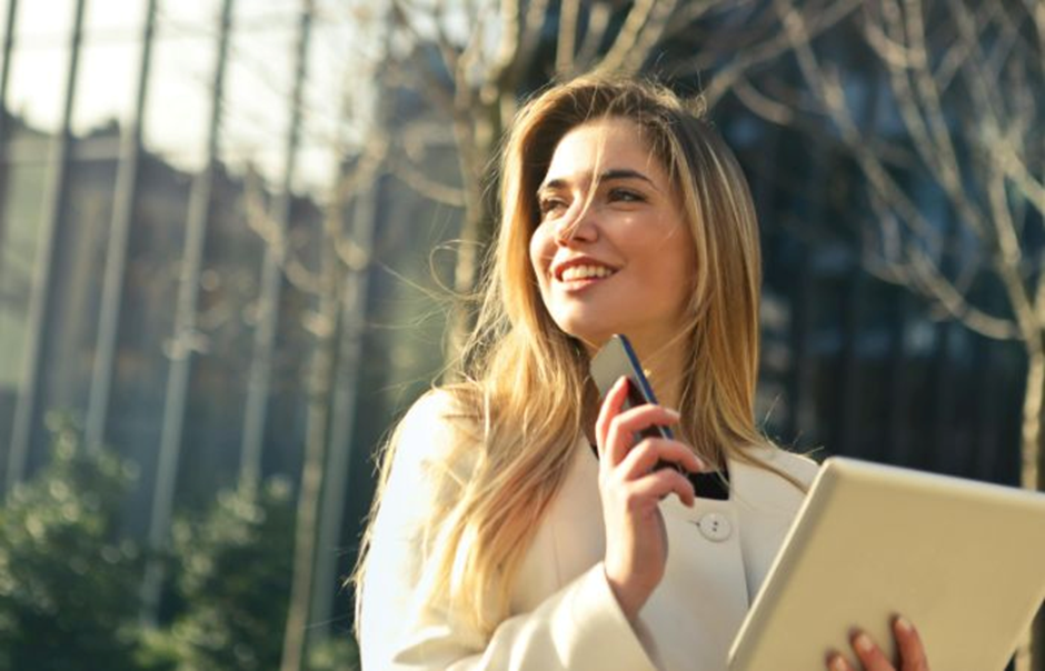 Ilustrasi perempuan yang menarik. (Pexels) - Image