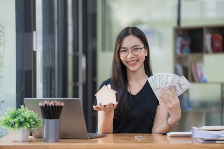 Ilustrasi seseorang yang menjadi konglomerat setelah mengalami peningkatan rezeki. - Image