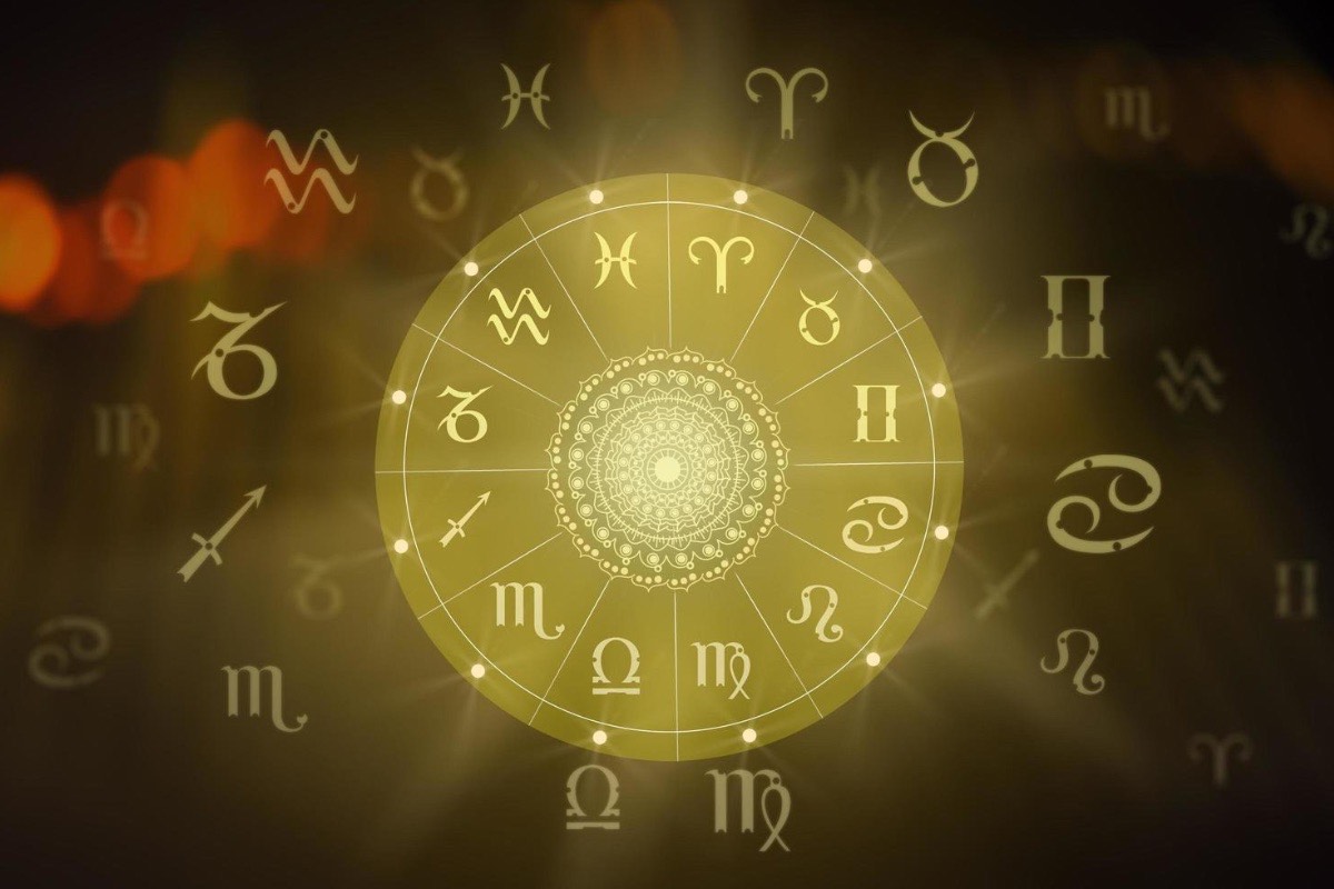 Ilustrasi zodiak dengan otak brilian dan paling mudah belajar. (Vecteezy: peach_vecteezy) - Image