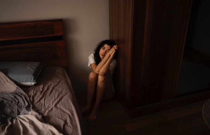 Ilustrasi orang yang tak bahagia biasanya melakukan hal ini setiap pagi. Freepik - Image