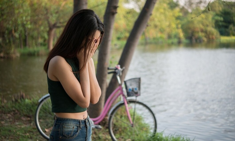 7 sifat perempuan yang sulit menjalin persahabatan dekat - Image