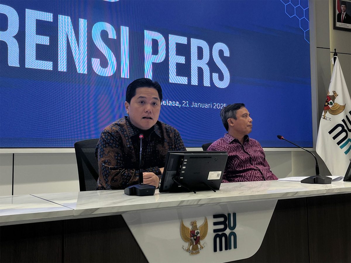 Menteri BUMN Erick Thohir bersama Dirut BTN Nixon LP Napitupulu saat konferensi pers di Kantor Kementerian BUMN, Jakarta, Selasa (21/1). (Foto: Nurul Fitriana/JawaPos.com) - Image