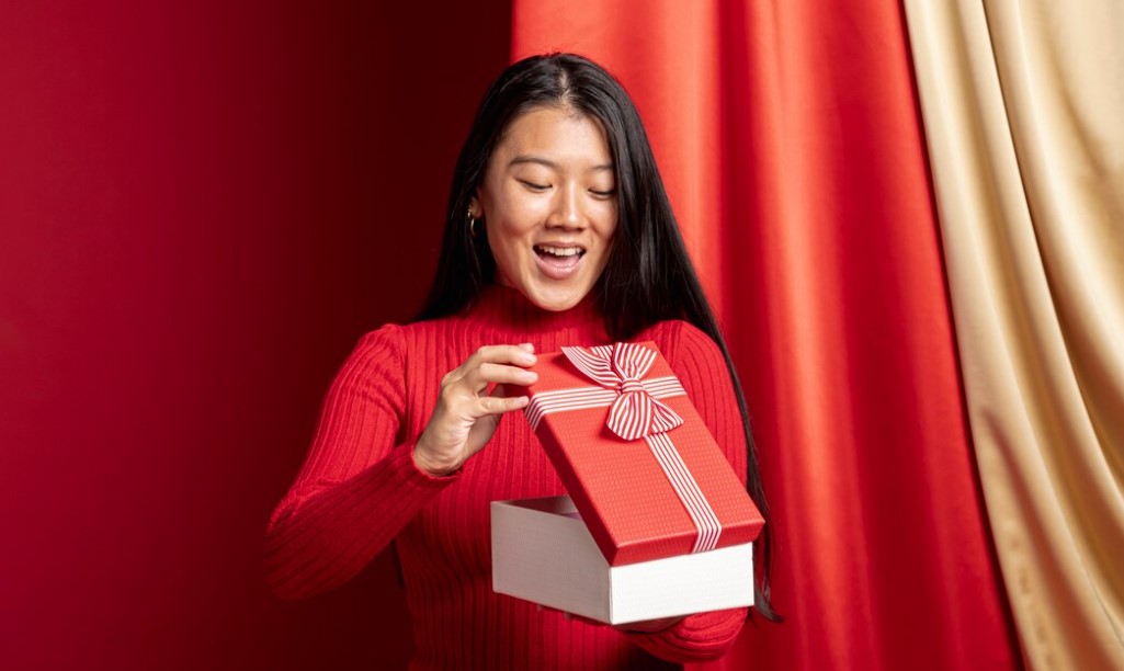 Ilustrasi perempuan yang selalu mendapat apa yang mereka inginkan.(Freepik) - Image