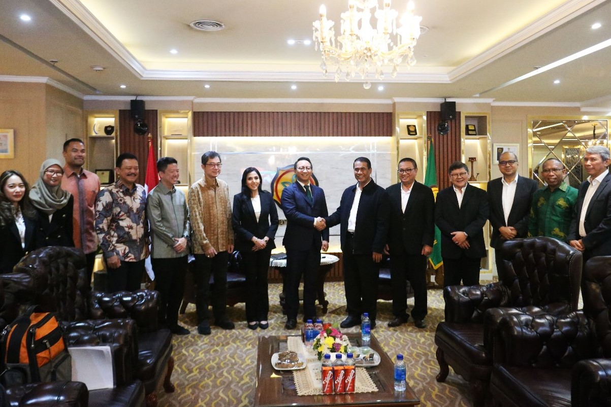 Ketua Umum PP PORDASI Aryo Djojohadikusumo Bersama Menteri Pertanian Andi Amran Sulaiman setelah menandatangani MoU. (Istimewa) - Image