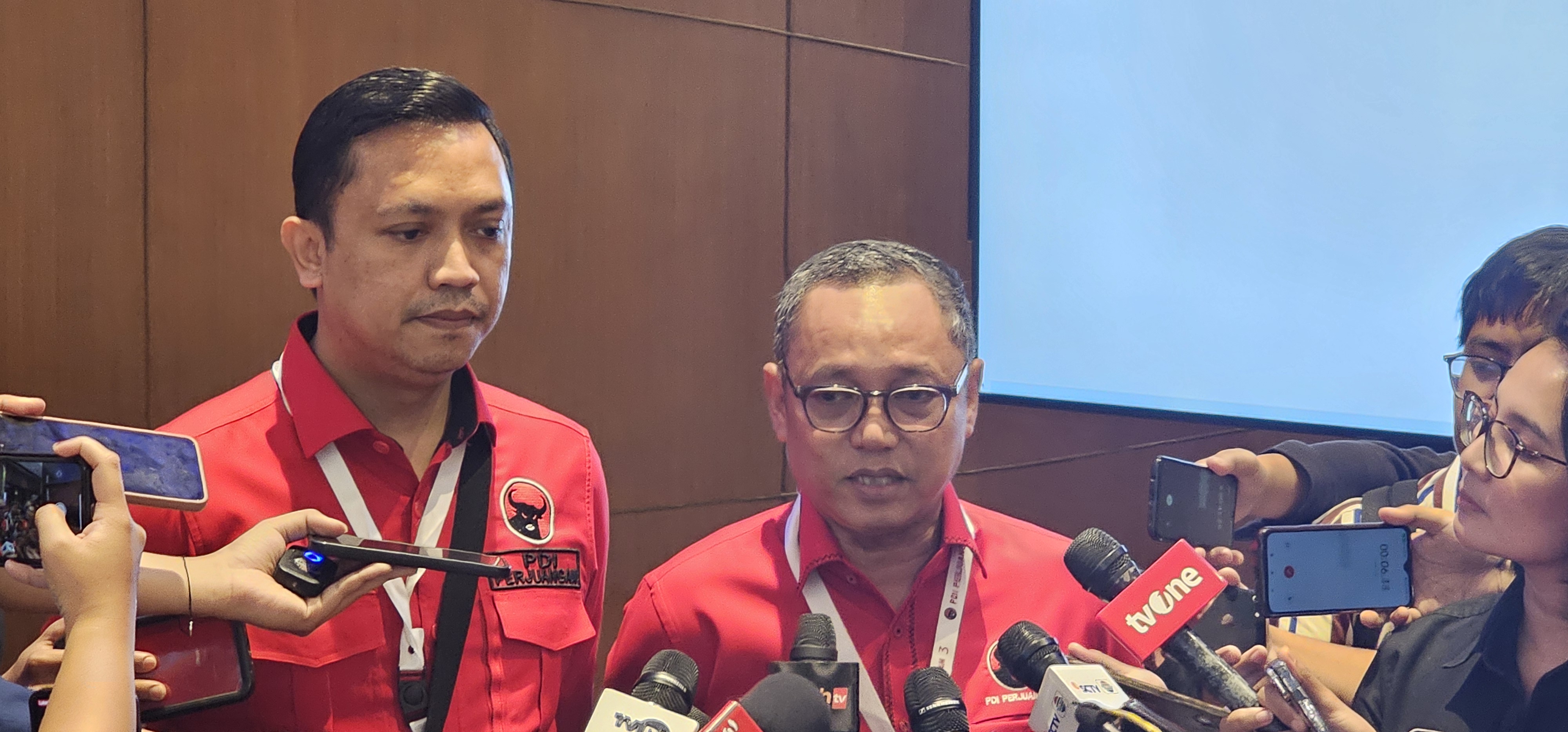 Ketua DPP PDI Perjuangan Deddy Sitorus di sela-sela acara Bimtek 3.000 Anggota DPRD PDIP di JI-Expo, Kemayoran, Jakarta Pusat, Jumat (24/1). (Ridwan) - Image