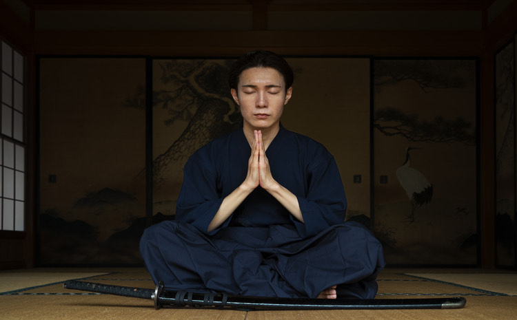 Ilustrasi orang Jepang yang sedang meditasi. - Image