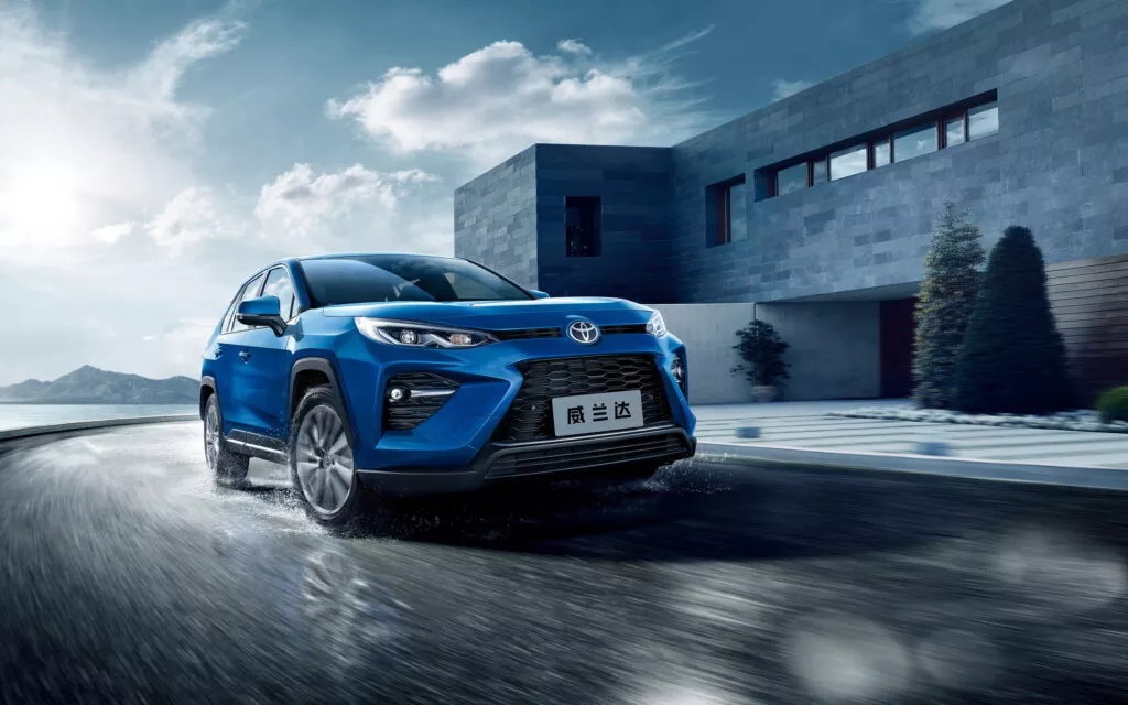 Ilustrasi penampakan Toyota Wildlander. (carscoops.com) - Image