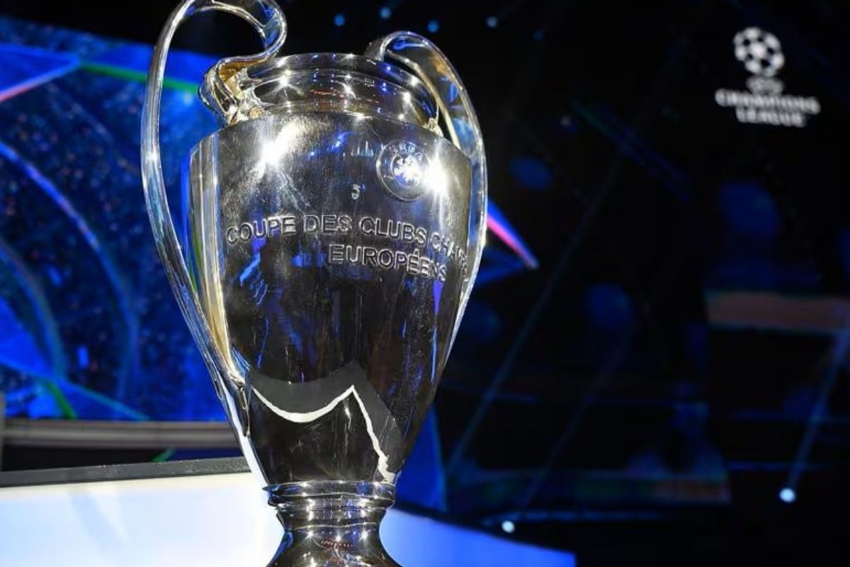 Semua laga fase Liga Champions musim 2024/2025 telah berakhir pada Kamis dini hari. (Uefa.com) - Image