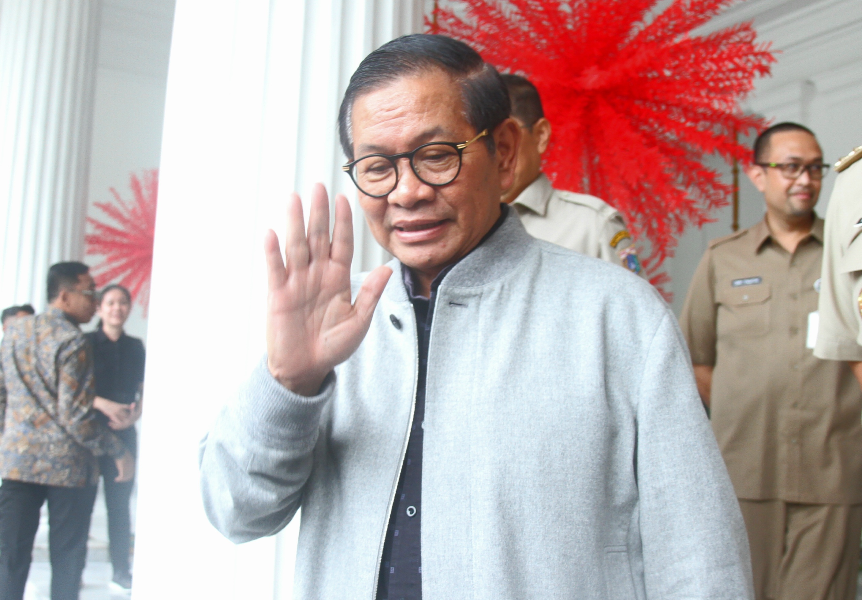 Gubernur terpilih Jakarta Pramono Anung mengunjungi Balai Kota Jakarta. (Dery Ridwansah/JawaPos.com) - Image