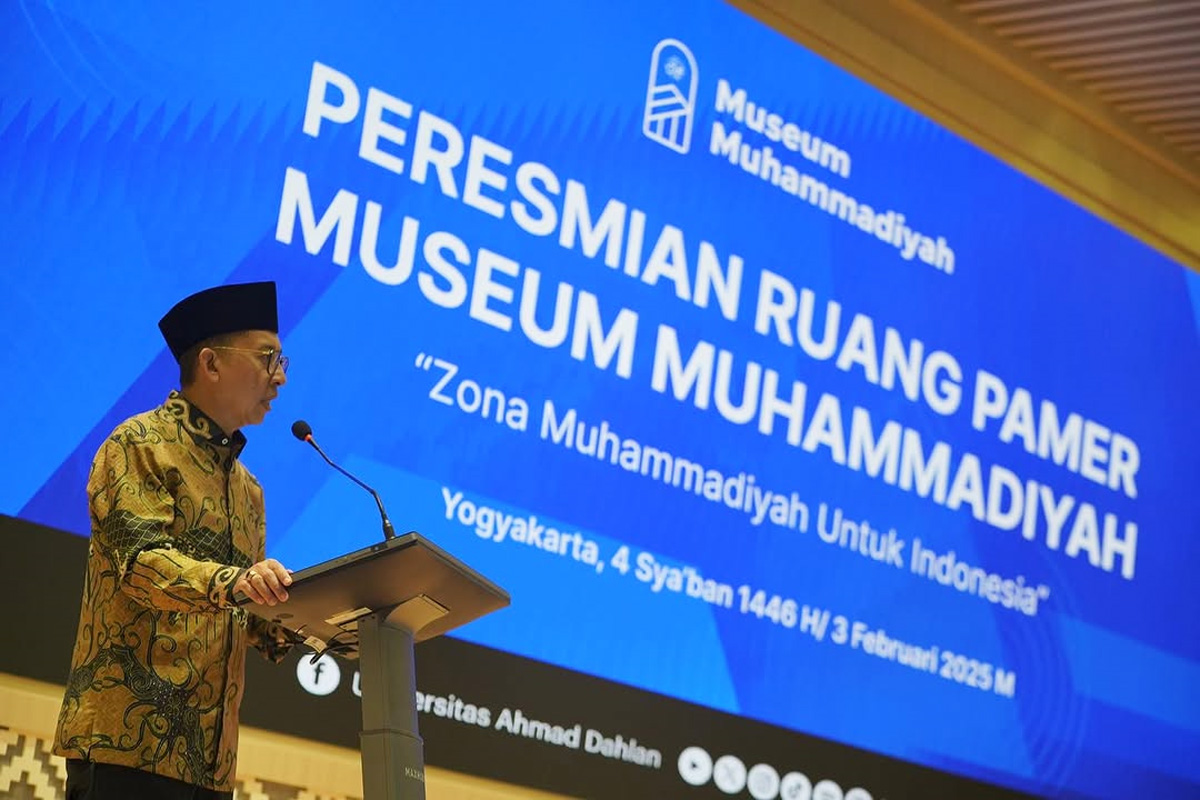 Menteri Kebudayaan Fadli Zon meresmikan Ruang Pamer Museum Zona Muhammadiyah di Universitas Ahmad Dahlan, Jogjakarta, pada Senin (3/2). (Istimewa) - Image