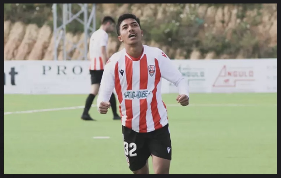 Marselinus Ama Ola, pemain berbakat yang berkarir di luar negeri, dipanggil untuk memperkuat Timnas U-20 di Piala Asia 2025. (Instagram Marselinus Ama Ola) - Image