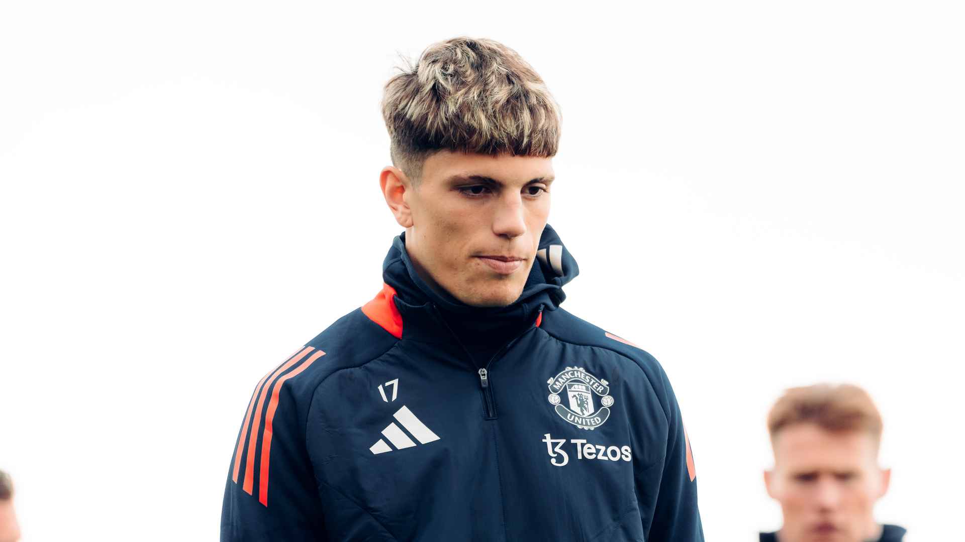 Alejandro Garnacho dalam sesi latihan Manchester United. (Dok. Manchester United) - Image