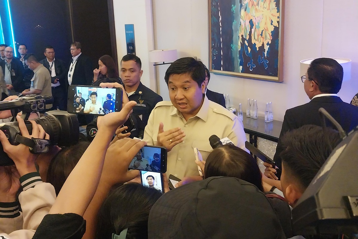 Menteri Pekerjaan dan Perumahan Rakyat (PKP) Maruarar Sirait. (Al Mushowir/Jawa Pos) - Image