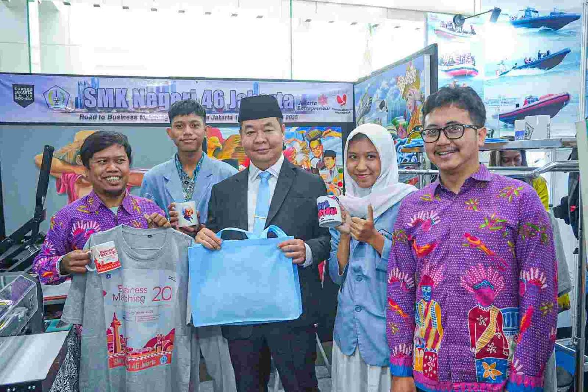 Pj Gubernur Jakarta Teguh Setyabudi menghadiri Business Matching Peningkatan Penggunaan Produk Dalam Negeri (P3DN) Batch 20 Tahun 2025 di Balai Kota DKI Jakarta, Selasa (11/2). (Istimewa) - Image