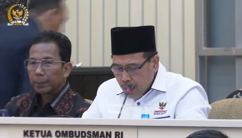 Ketua Ombudsman RI Mokhammad Najih saat rapat dengar pendapat (RDP) dengan Komisi II DPR RI di Kompleks Parlemen, Senayan, Jakarta, Rabu (12/2). (Muhammad Ridwan/JawaPos.com) - Image